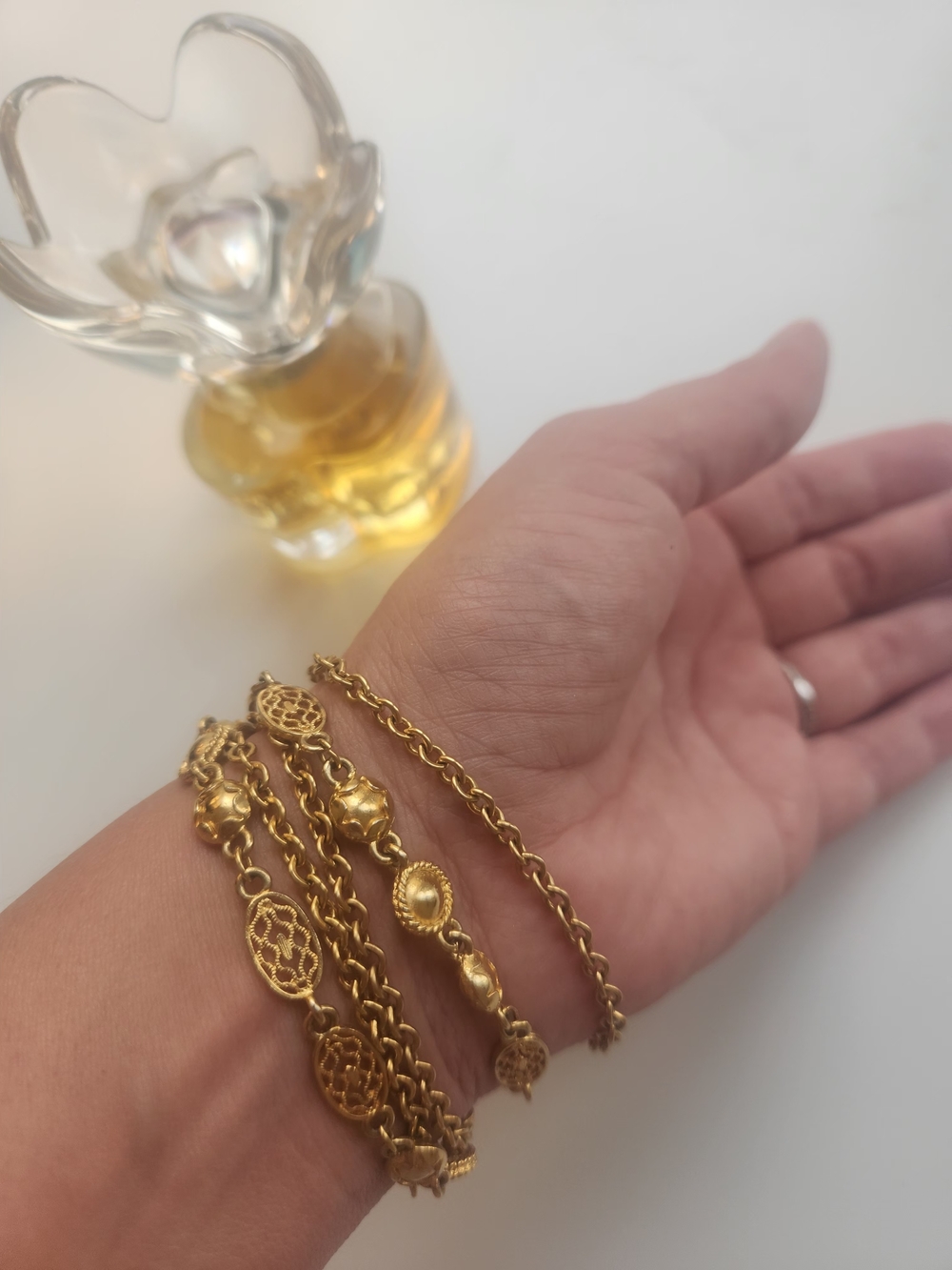 Gold Multi-Chain Link Bracelet - Picture 2 of 3
